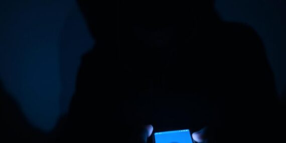 Quem anda bisbilhotando seu perfil? Veja agora