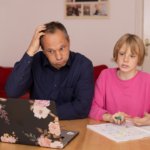 Controle Parental: Monitore Conversas Online